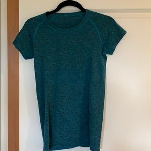 Lululemon swiftly tech short sleeve shirt